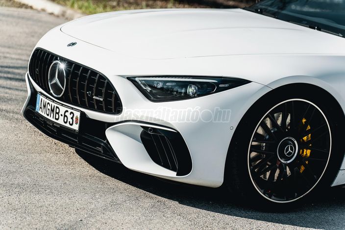 MERCEDES-AMG SL 63 4Matic+ 9G-TRONIC