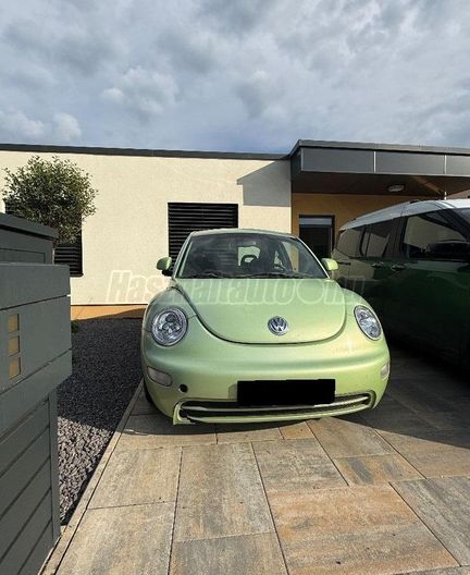 VOLKSWAGEN NEW BEETLE 1.6