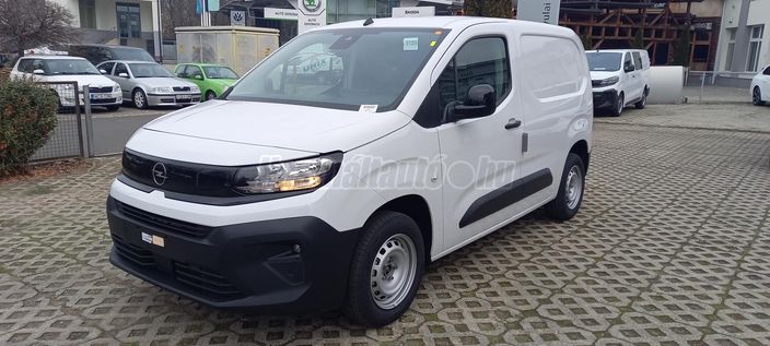 Sokoldalú Opel Combo  Fandl Gábor + 36 70 93 00 923