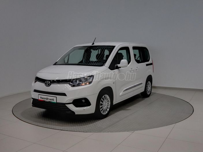 TOYOTA PROACE City Verso 1.2T Shuttle L1H1