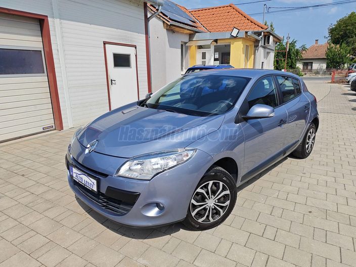 RENAULT MEGANE 1.6 Authentique