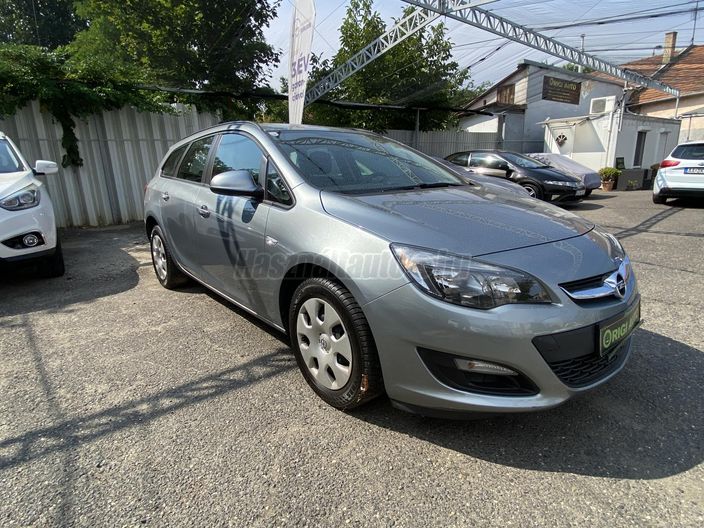OPEL ASTRA J Sports Tourer 1.4 Enjoy