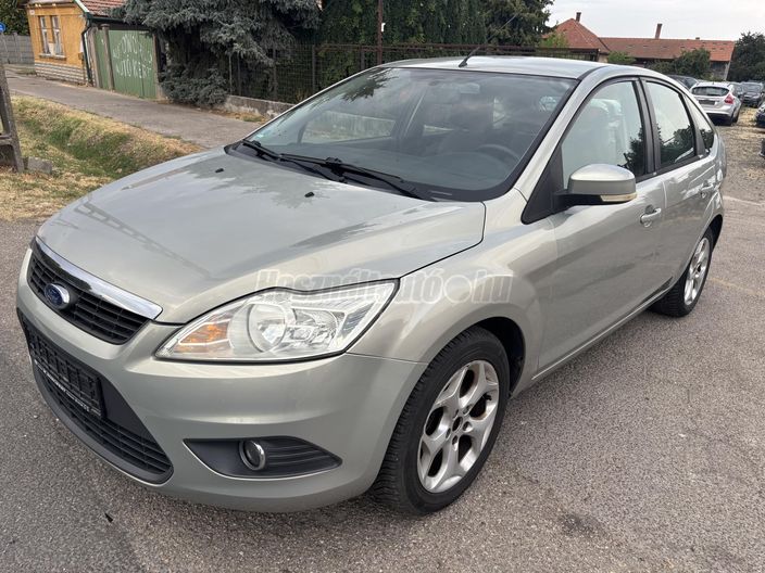 FORD FOCUS 1.6 Titanium