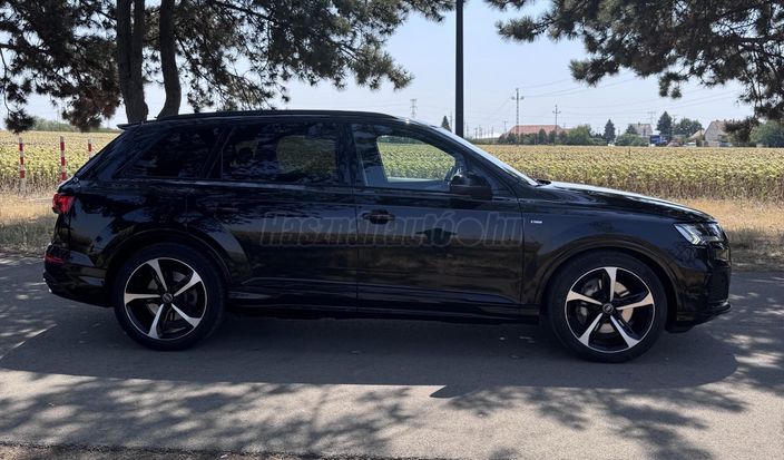 AUDI Q7 50 TDI S line quattro Tiptronic ic [7 személy]