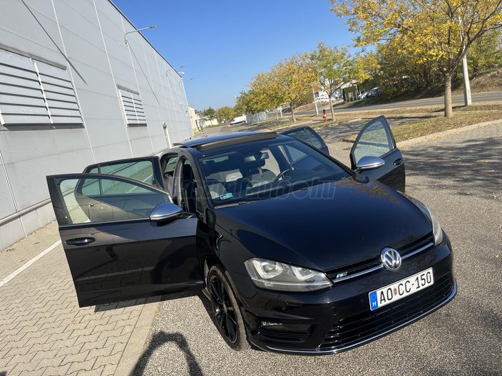 VOLKSWAGEN GOLF VII