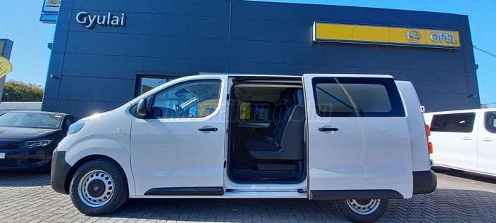 Opel Vivaro 6 személyes tgk +36 70 93 00 923