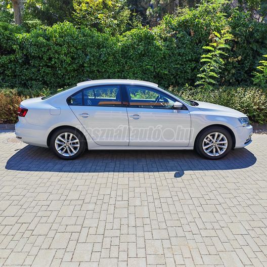 VOLKSWAGEN JETTA VI 1.4 TSI BMT Comfortline DSG