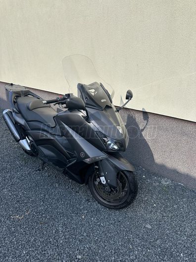 YAMAHA TMAX