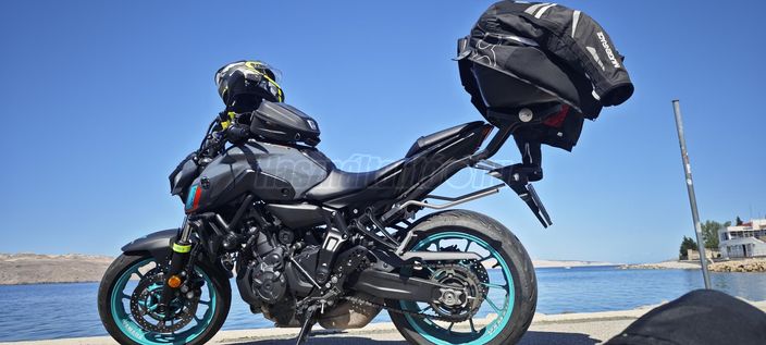 YAMAHA MT-07