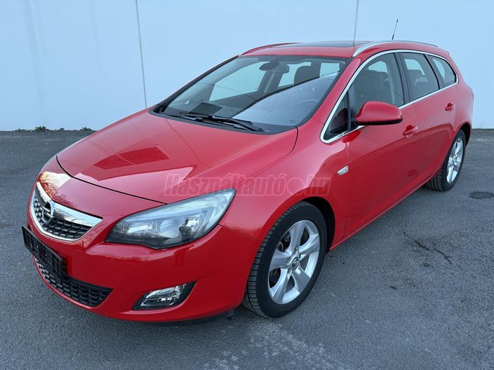 OPEL ASTRA J Sports Tourer 2.0 CDTI Sport