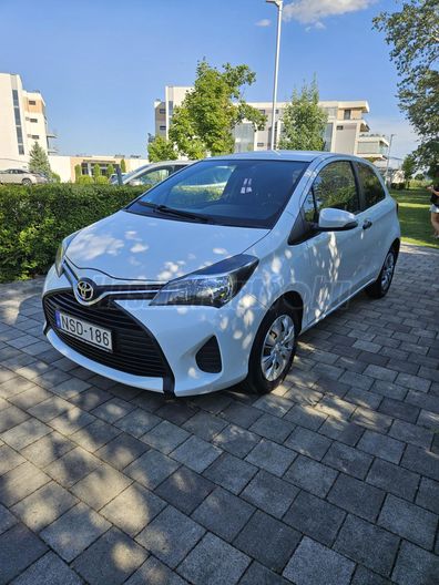 TOYOTA YARIS Van 1.33 Dual VVT-i Live Euro 6