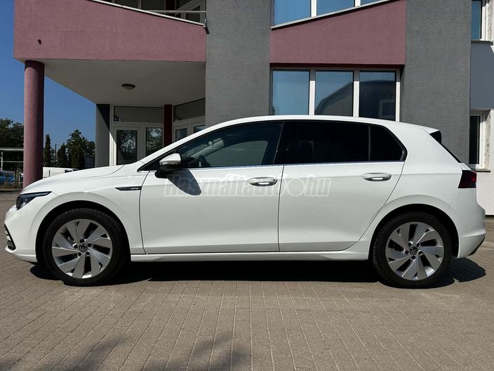 VOLKSWAGEN GOLF VIII 1.5 TSI ACT Style