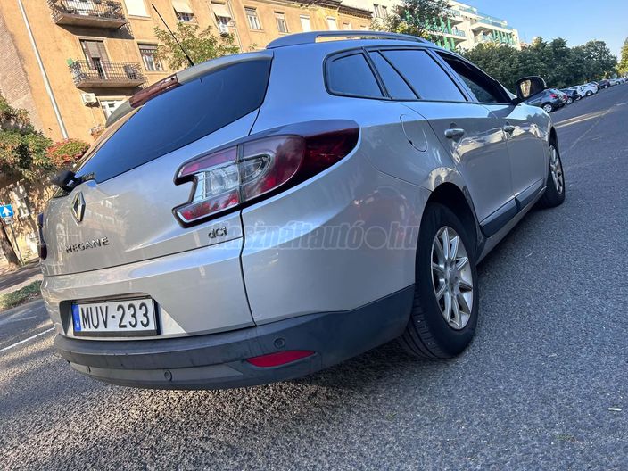RENAULT MEGANE 1.5 dCi Dynamique EDC