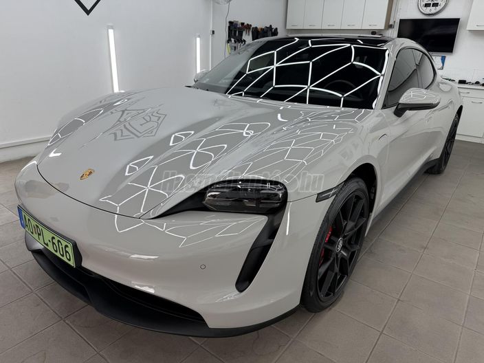 PORSCHE TAYCAN 4S Cross Turismo