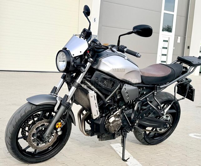 YAMAHA XSR 700