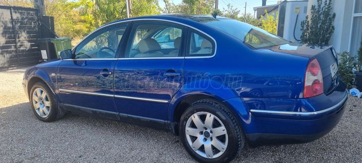 VOLKSWAGEN PASSAT V 2.3 V5 Highline Tiptronic ic