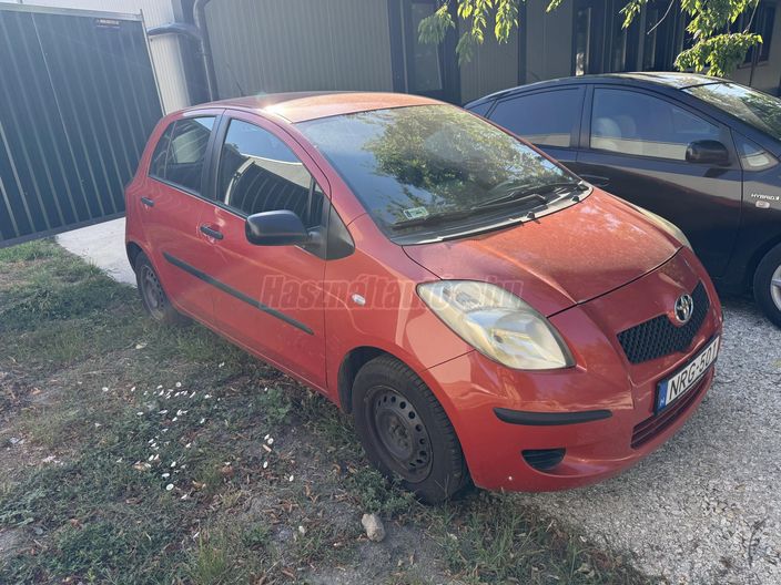 TOYOTA YARIS 1.0