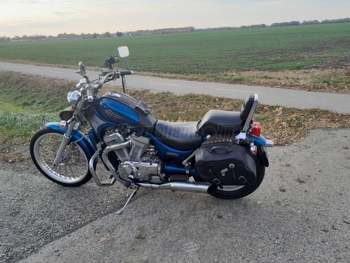 SUZUKI VS 600 (INTRUDER)