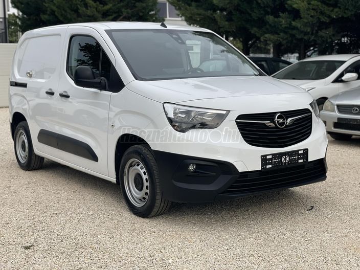 OPEL COMBO Cargo 1.5 DT L1H1 2.0t Cargo Edition