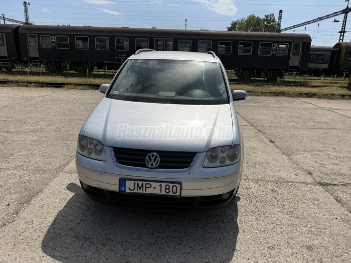 VOLKSWAGEN TOURAN 1.6