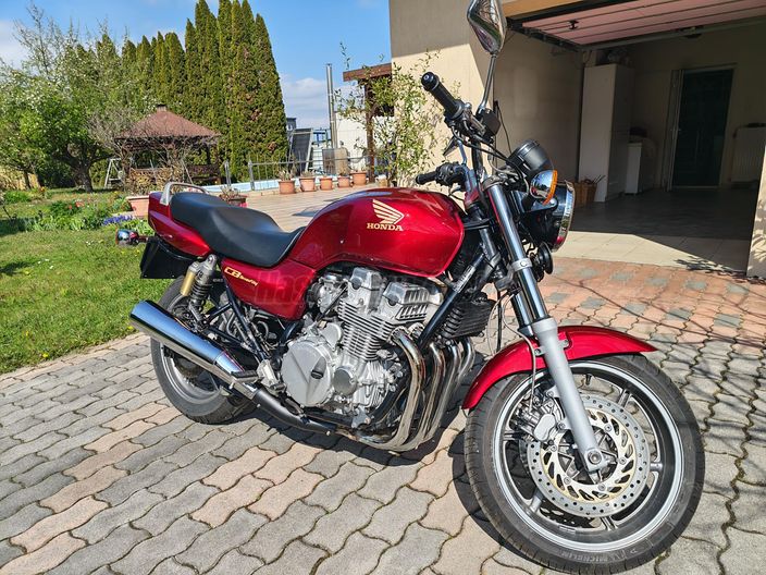 HONDA CB 750