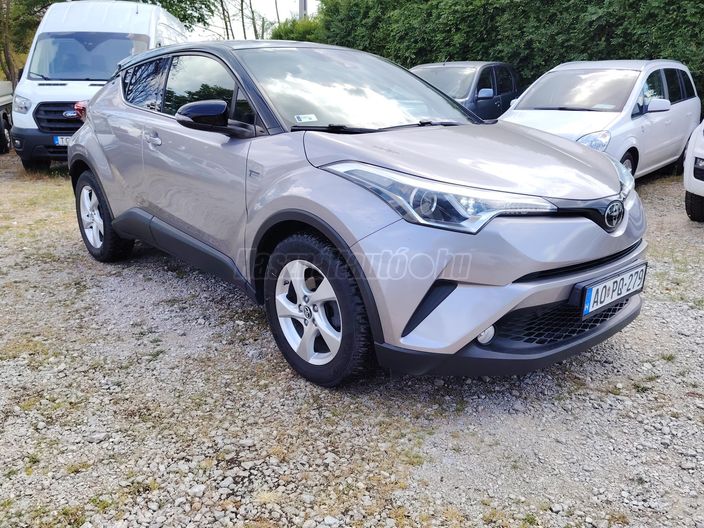 TOYOTA C-HR 1.2T Selection