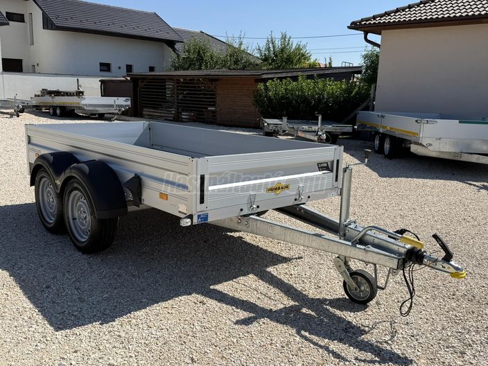HUMBAUR HA 253015 3x1.5m 2500kg alu oldalas tandem tengelyes pótkocsi 100km-t futott!