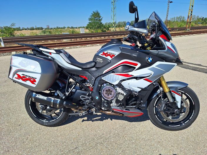 BMW S 1000 XR