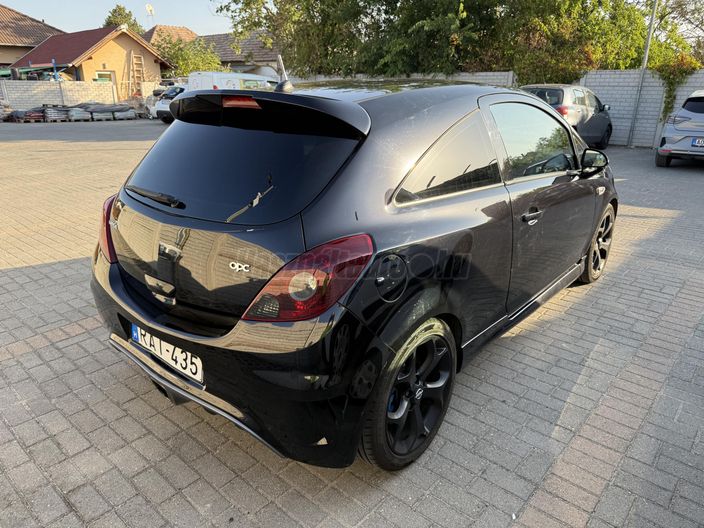 OPEL CORSA D 1.6 OPC