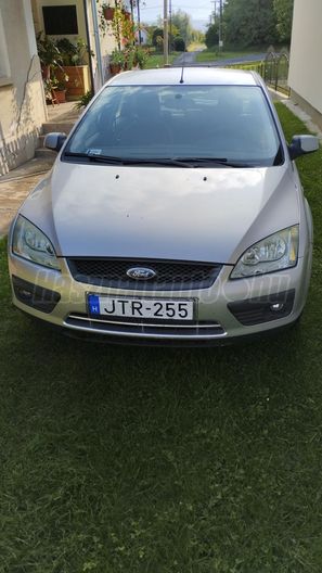 FORD FOCUS 1.4 Trend