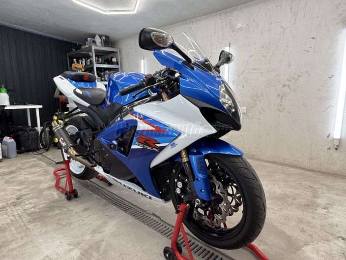 SUZUKI GSX-R 1000