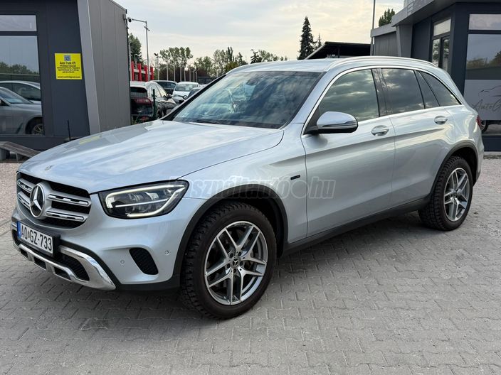 MERCEDES-BENZ GLC-OSZTÁLY GLC 300 de 4Matic EQ Power 9G-TRONIC