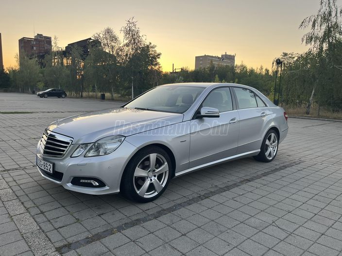 MERCEDES-BENZ E 220 CDI BlueEFFICIENCY Avantgarde (Automata)
