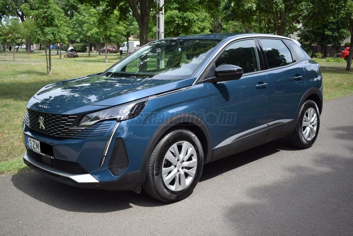 PEUGEOT 3008 1.2 PureTech Allure