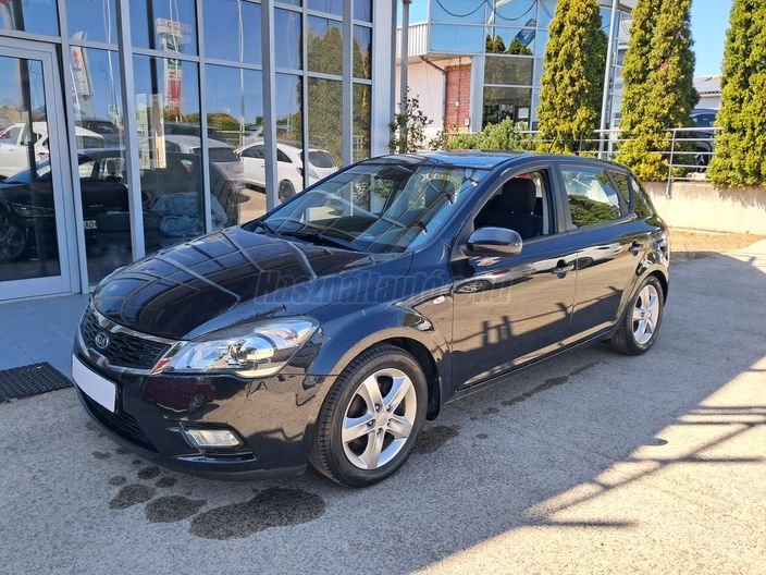 KIA CEE'D 1.4 EX