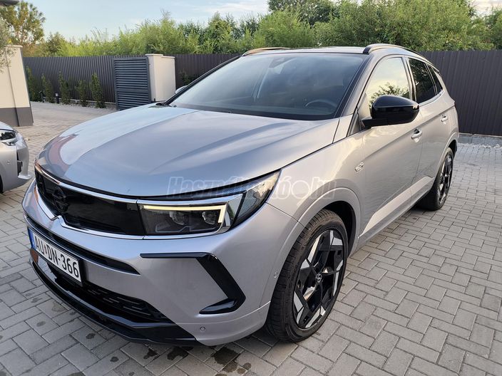 OPEL GRANDLAND 1.6 T PHEV GSe AWD (Automata)