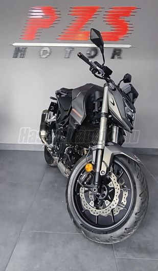 HONDA CB 750 HORNET