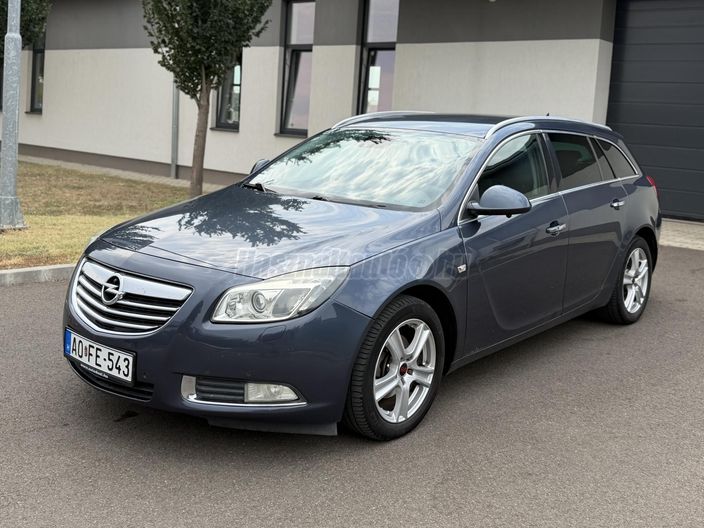 OPEL INSIGNIA Sports Tourer 2.0 CDTI Cosmo