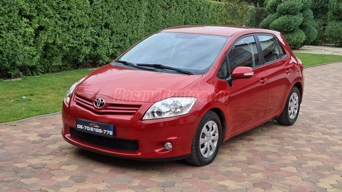 TOYOTA AURIS 1.4 D-4D Style