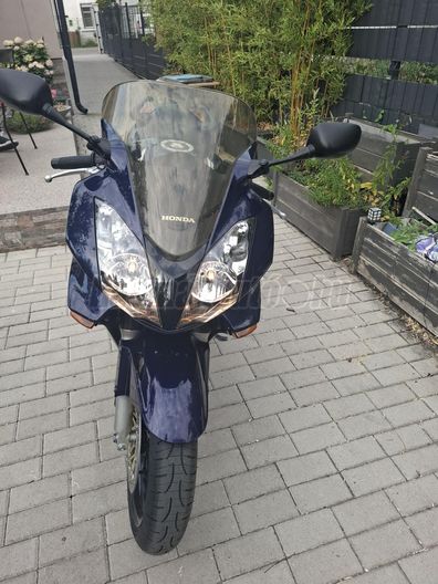 HONDA VFR 800