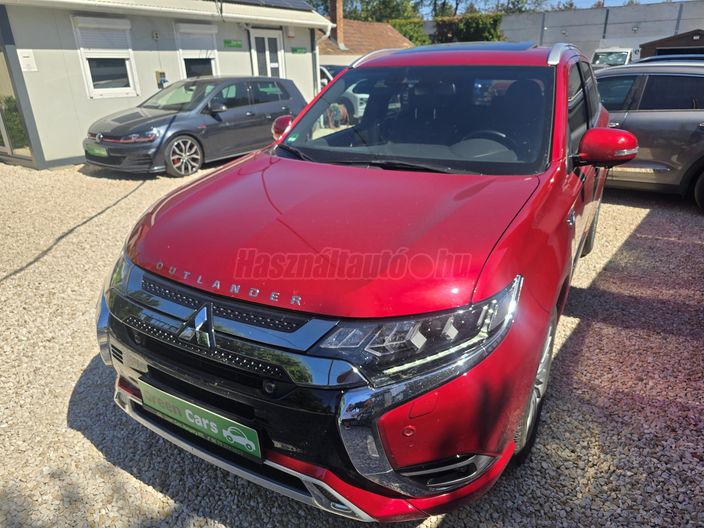 MITSUBISHI OUTLANDER 2.4 PHEV Instyle Premium 4WD CVT
