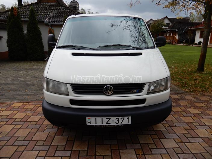 VOLKSWAGEN TRANSPORTER T4 2.5 7DH 1T2 Trend
