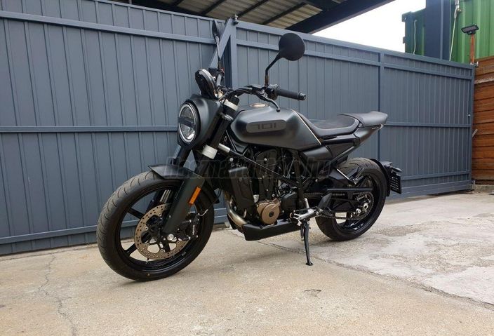 HUSQVARNA SVARTPILEN 701