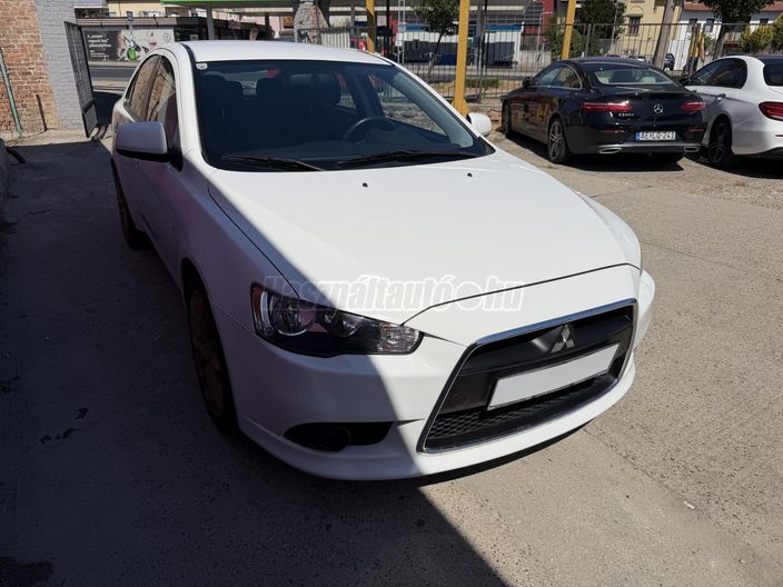 MITSUBISHI LANCER Sportback 1.6 Intense AS&G