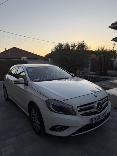 MERCEDES-BENZ A 180