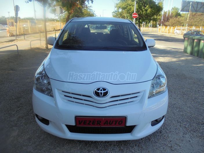 TOYOTA VERSO 1.8 Sol Navi