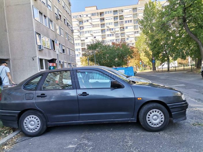 SEAT CORDOBA 1.4i GLX