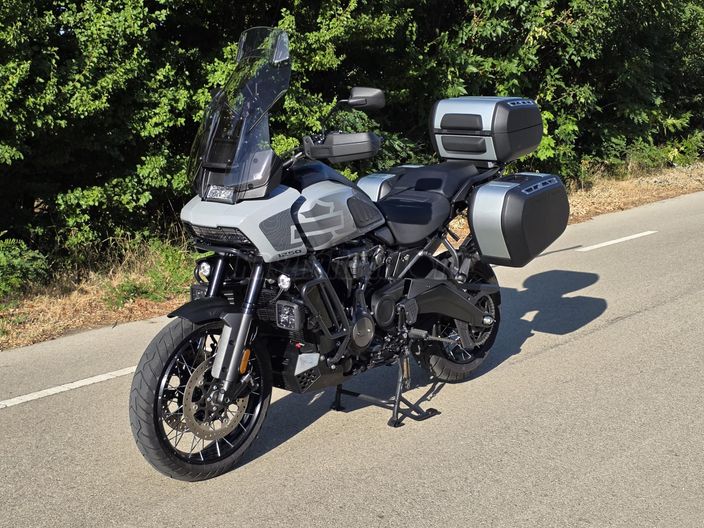 HARLEY-DAVIDSON PAN AMERICA SPECIAL