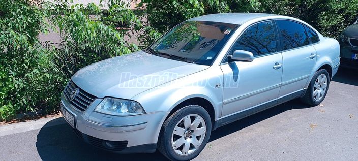 VOLKSWAGEN PASSAT V