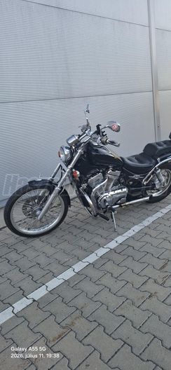 SUZUKI VS 400 (INTRUDER)